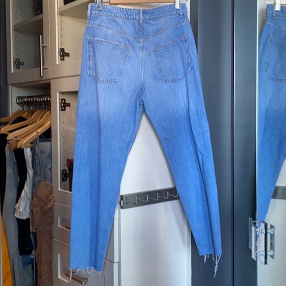 Blue Jeans - Picture 4 of 4